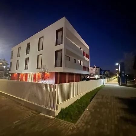 A&g Elettra Flat A Pochi Passi Dal Mare E Venezia Apartment